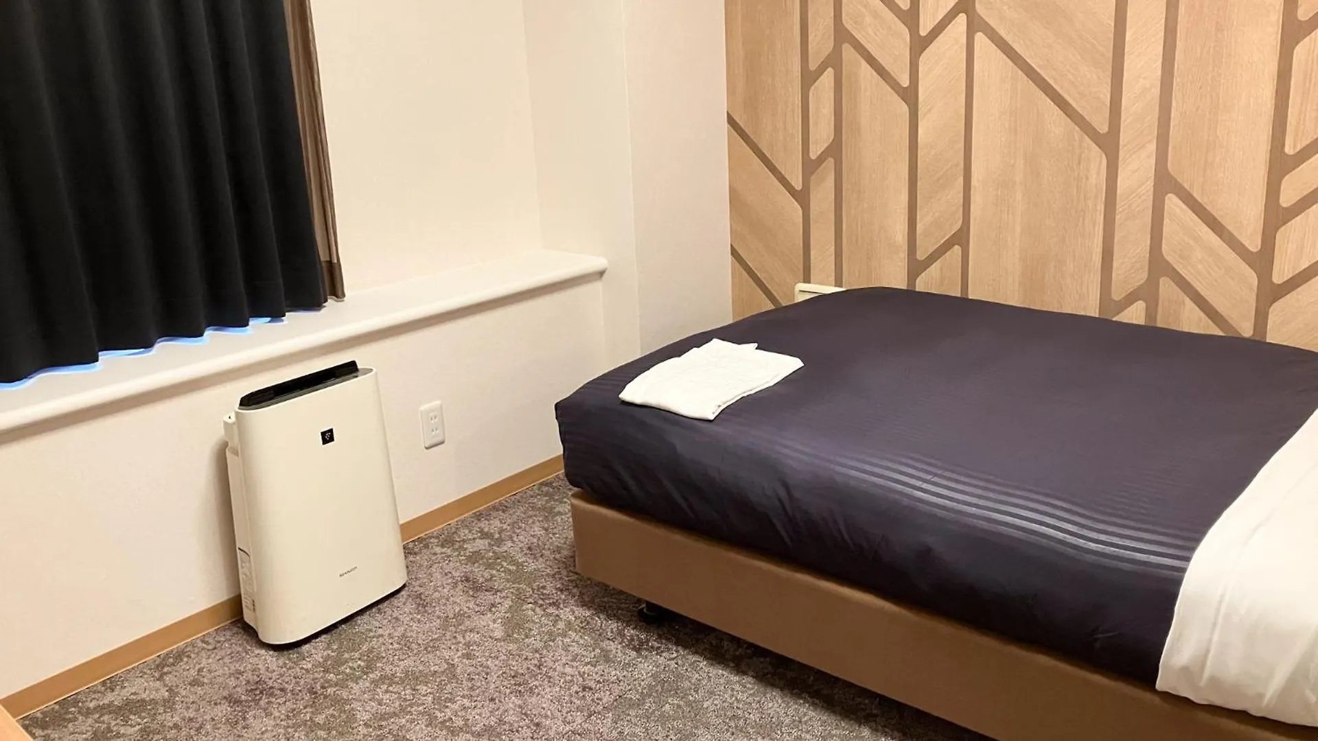 Hotel Livemax Budget Shinbashi Tokyo 2*,  Japan