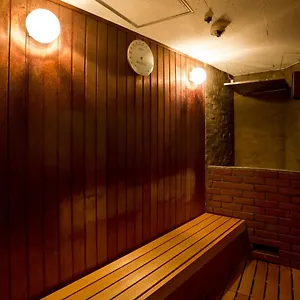  Capsule hotel Capsule Land Yushima