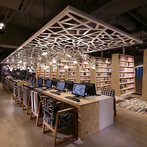  Capsule hotel Booth Netcafe & Capsule