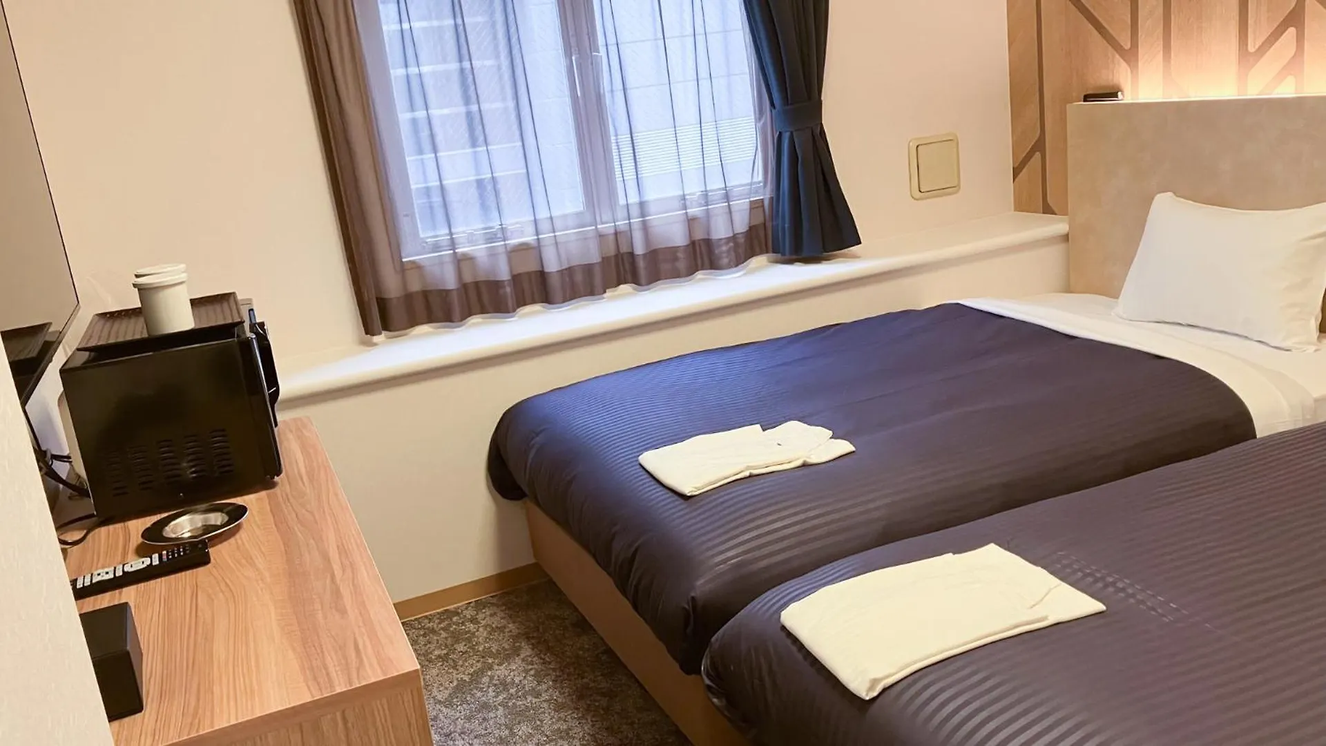 Hotel Livemax Budget Shinbashi Tōkyō