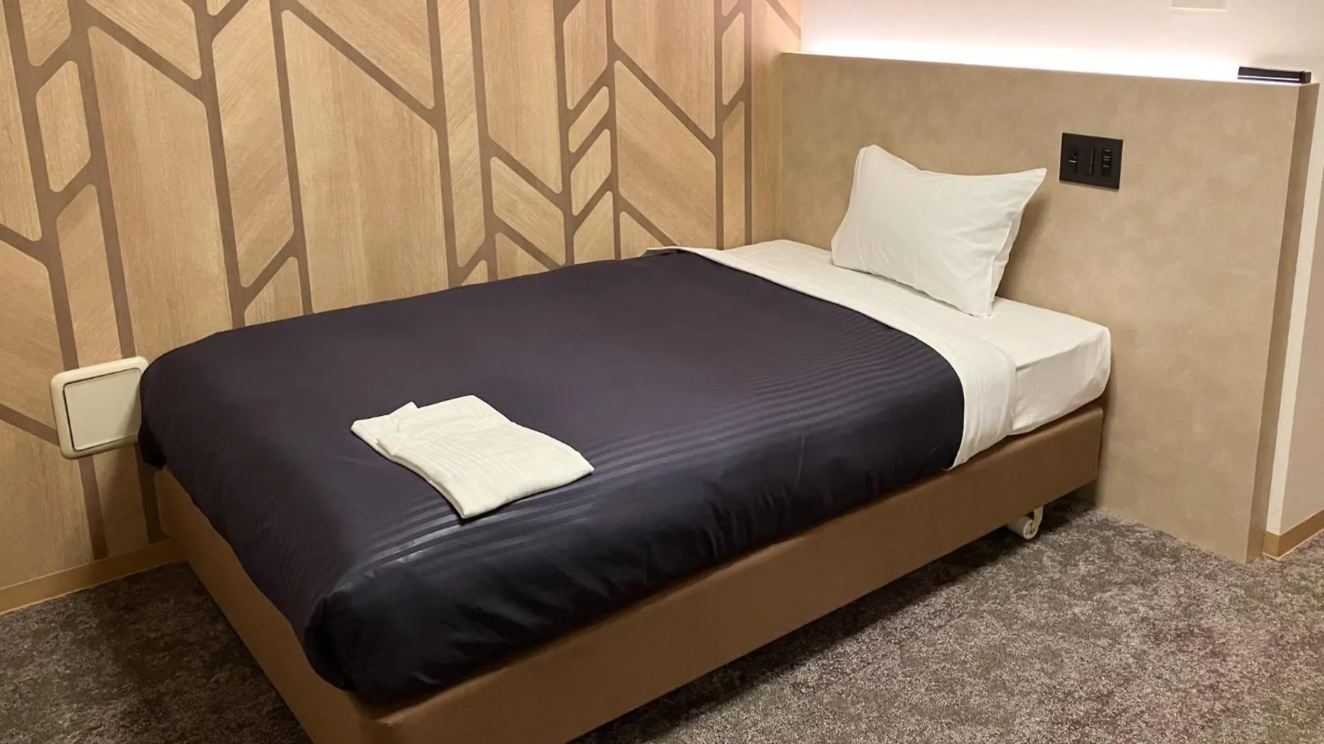 Hotel Livemax Budget Shinbashi Tōkyō 2*,  Japon